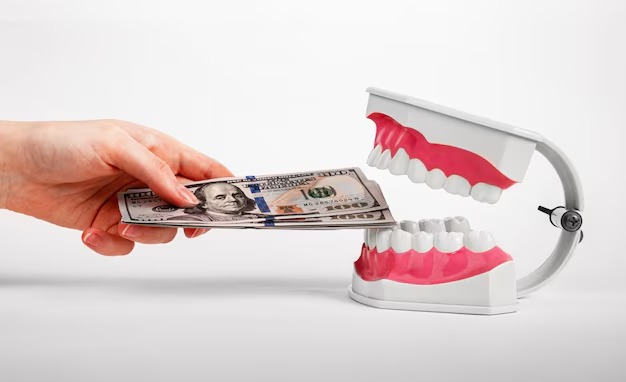 argent-pour-sante-dents-soins-dentaires-soins-dentaires-service-dentisterie_361816-7045 argent-pour-sante-dents-soins-dentaires-soins-dentaires-service-dentisterie_361816-7045